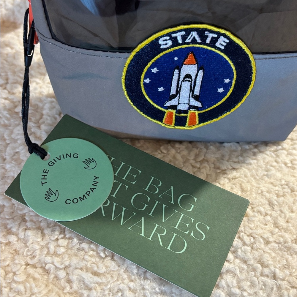 State Lorimer Kids Fanny Pack grey and orange NWTS ASTRONAUT SPACE ROCKET - Picture 4 of 5
